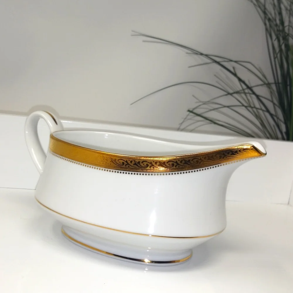Noritake 4276 Signature Gold (1) Gravy Boat 7